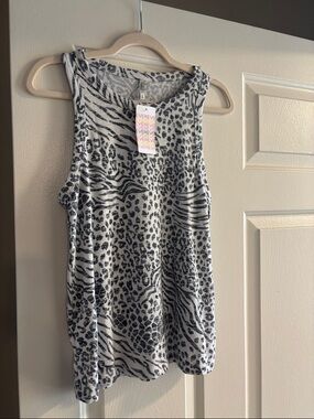 Evereve Monochrome Animal Print Tank Top